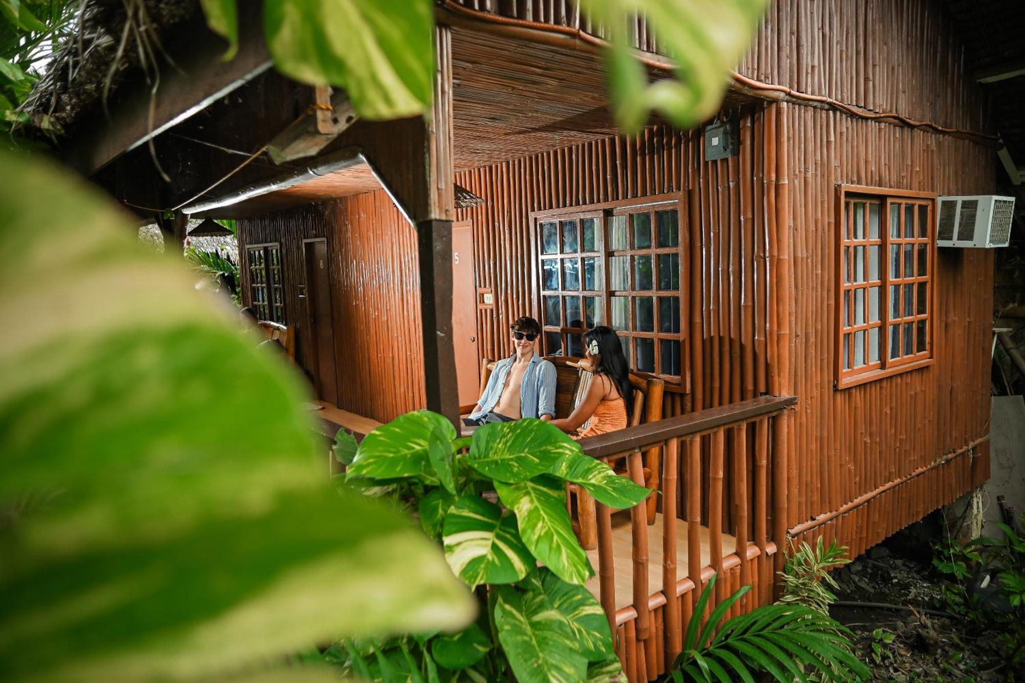 Garden Of Eden Dive Resort Puerto Galera Ngoại thất bức ảnh