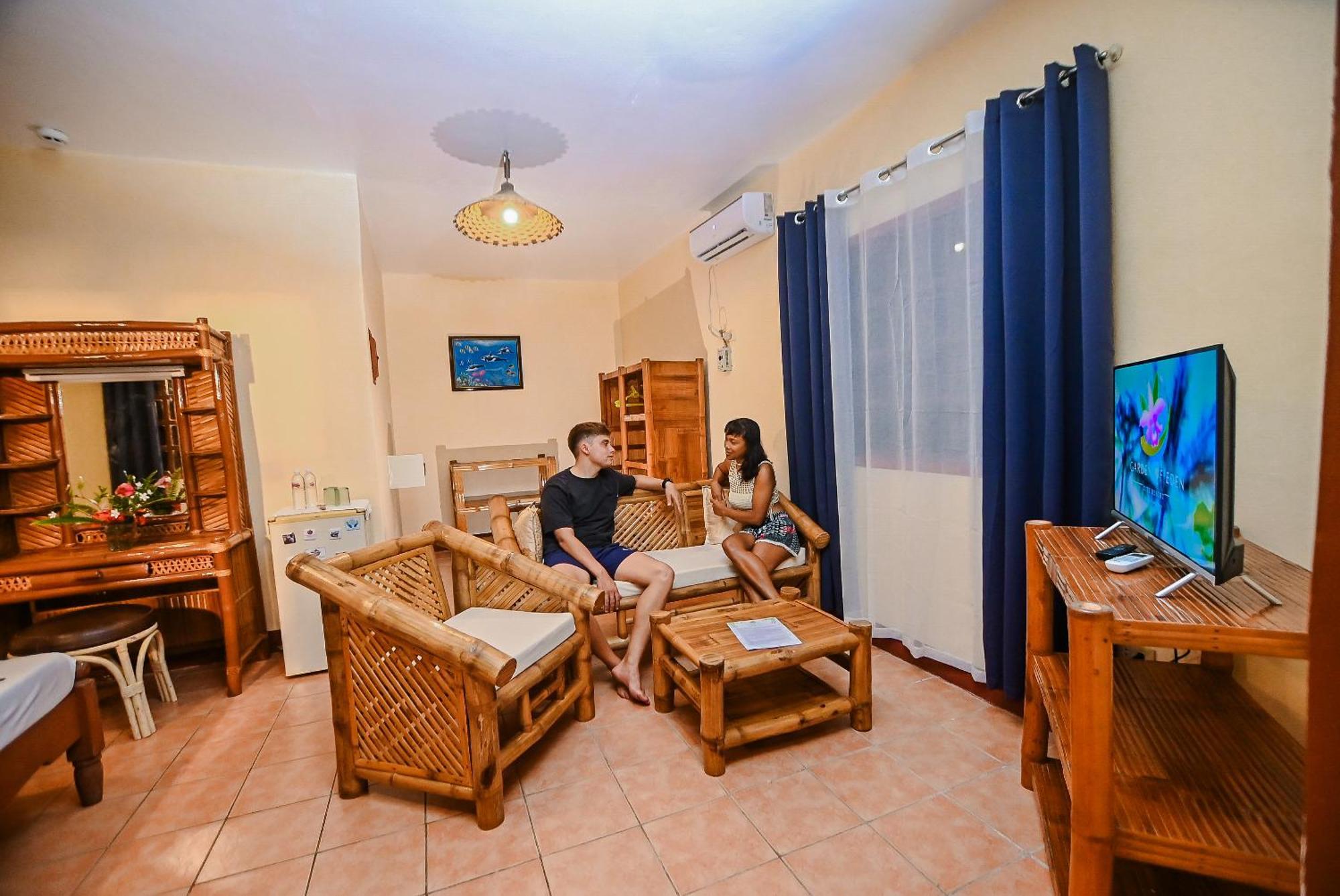 Garden Of Eden Dive Resort Puerto Galera Ngoại thất bức ảnh