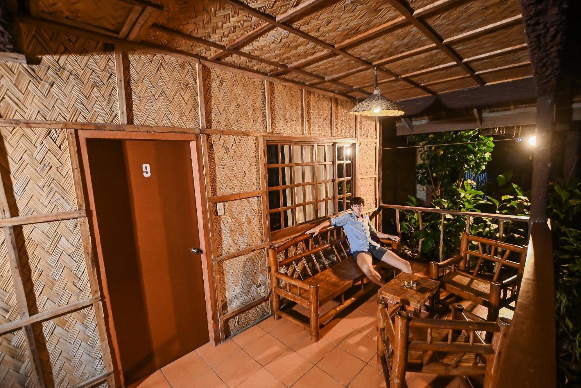 Garden Of Eden Dive Resort Puerto Galera Ngoại thất bức ảnh