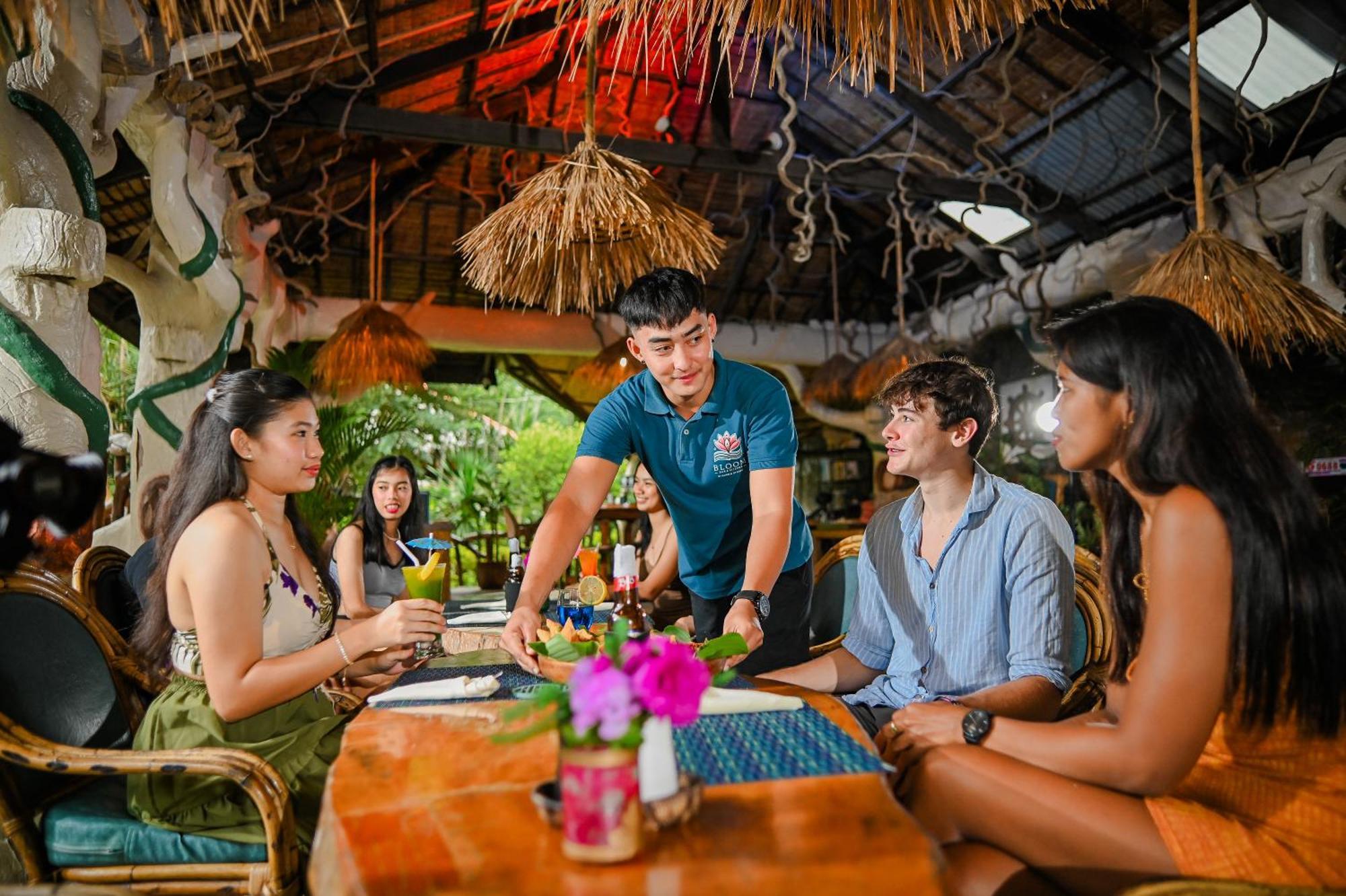 Garden Of Eden Dive Resort Puerto Galera Ngoại thất bức ảnh